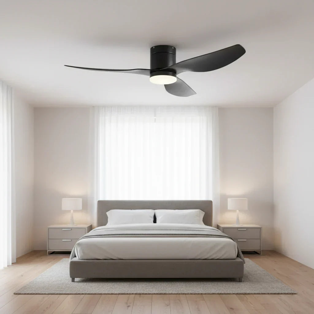 Ventilateur de plafond dans une chambre pour mieux dormir Image
