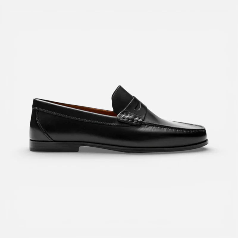 Mocassin En Cuir Noir Vernis à Talon