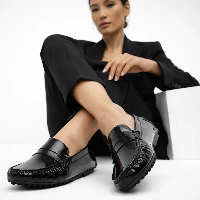 Mocassin Noir Vernis Pour Femme