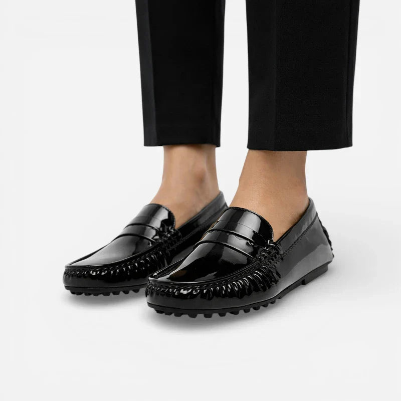 Mocassin Noir Vernis Pour Femme