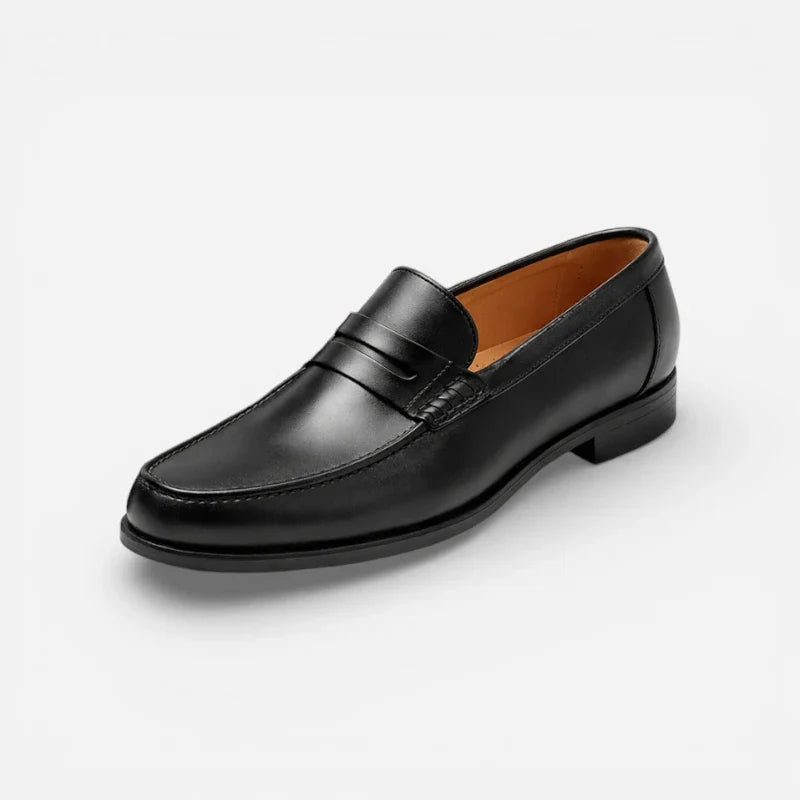 Mocassin En Cuir Noir Vernis à Talon