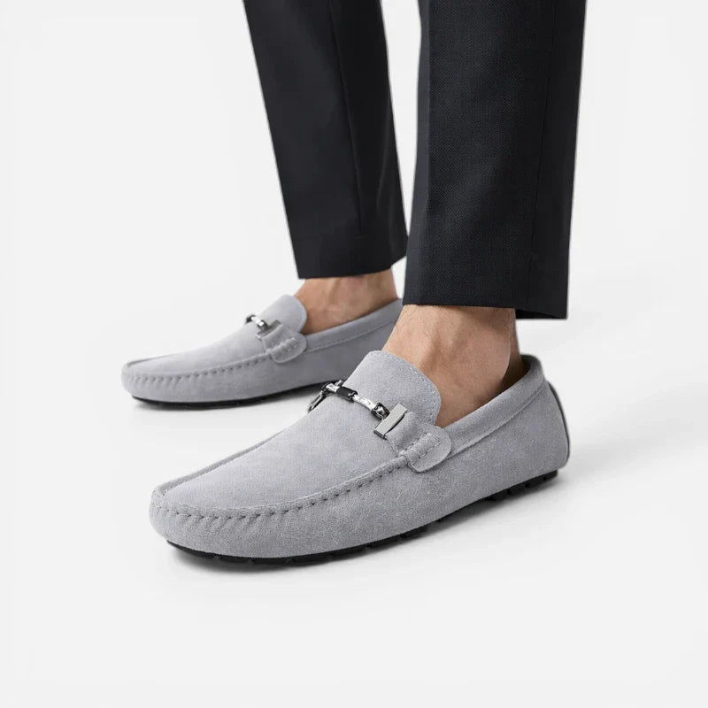 Mocassin En Daim Gris Avec Chaine Pour Homme