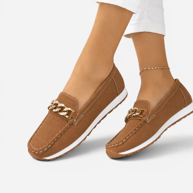 Mocassin Marron Compensé À Chaine Dorée