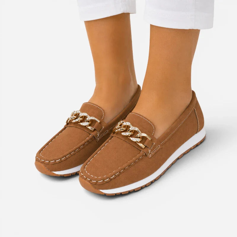 Mocassin Marron Compensé À Chaine Dorée