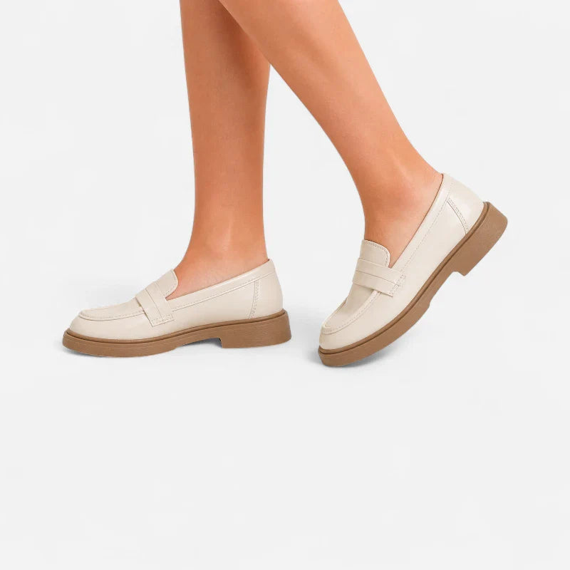 Mocassin Fillette Beige Et Marron Compensé En Cuir
