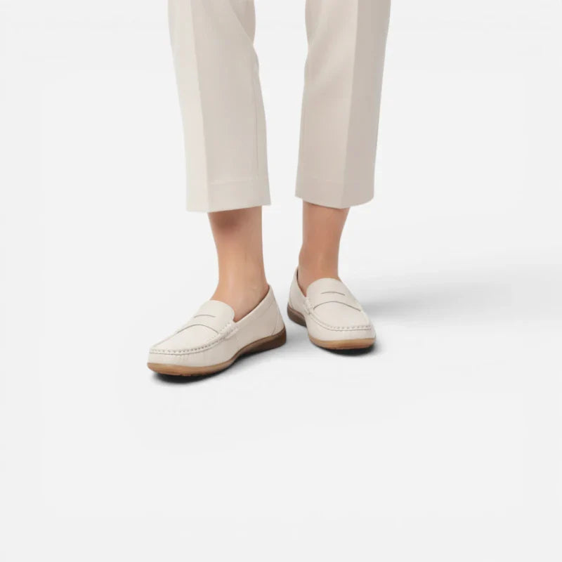 Mocassin En Daim Beige Vintage Pour Femme