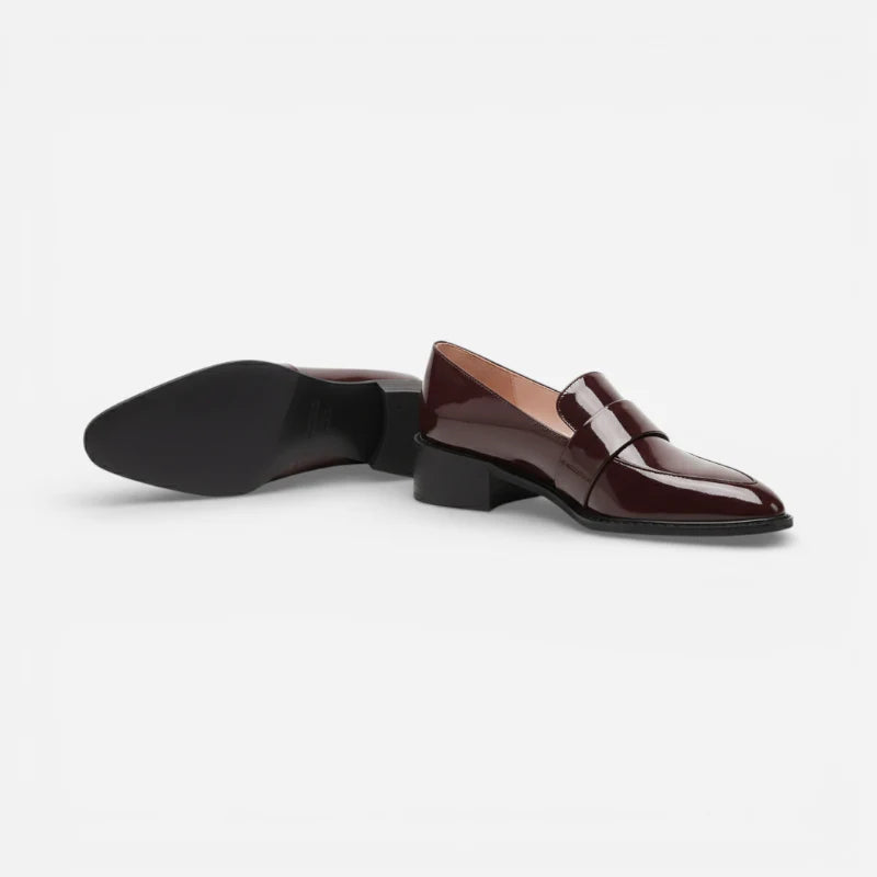 Mocassin En Cuir Bordeaux Vernis Brillant à Talon Femme