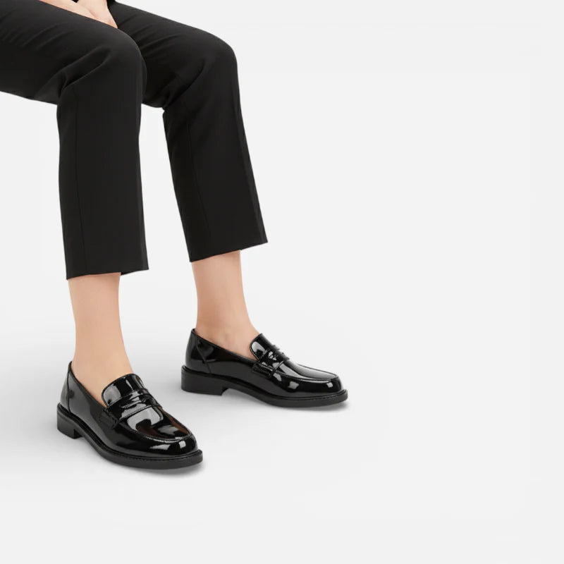 Mocassins à Talons En Cuir Verni Noir