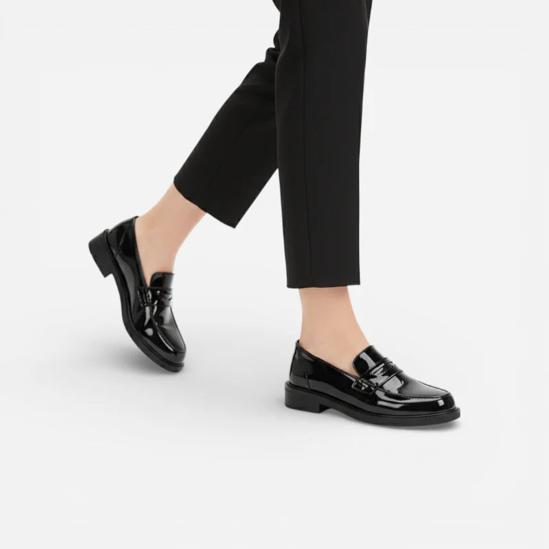 Mocassins à Talons En Cuir Verni Noir