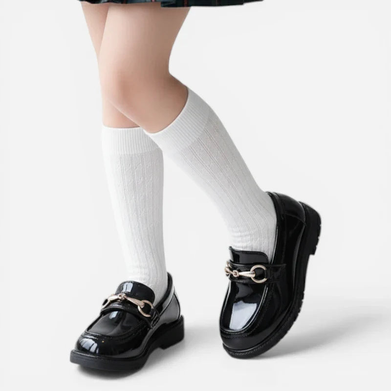 Mocassin Compené Pour Fillette En Cuir Noir Vernis à Mors