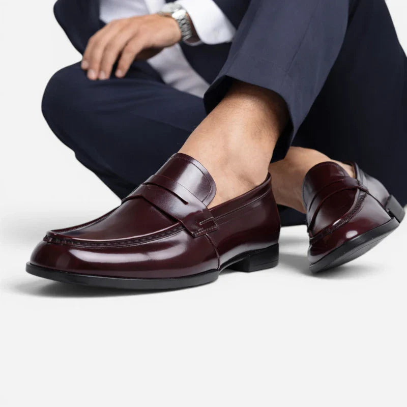Mocassin En Cuir Vernis Bordeaux Foncé Classe Costume Pour Homme