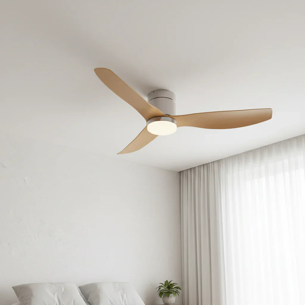 Arcturus | Ventilateur LED intégrée argent et bois clair