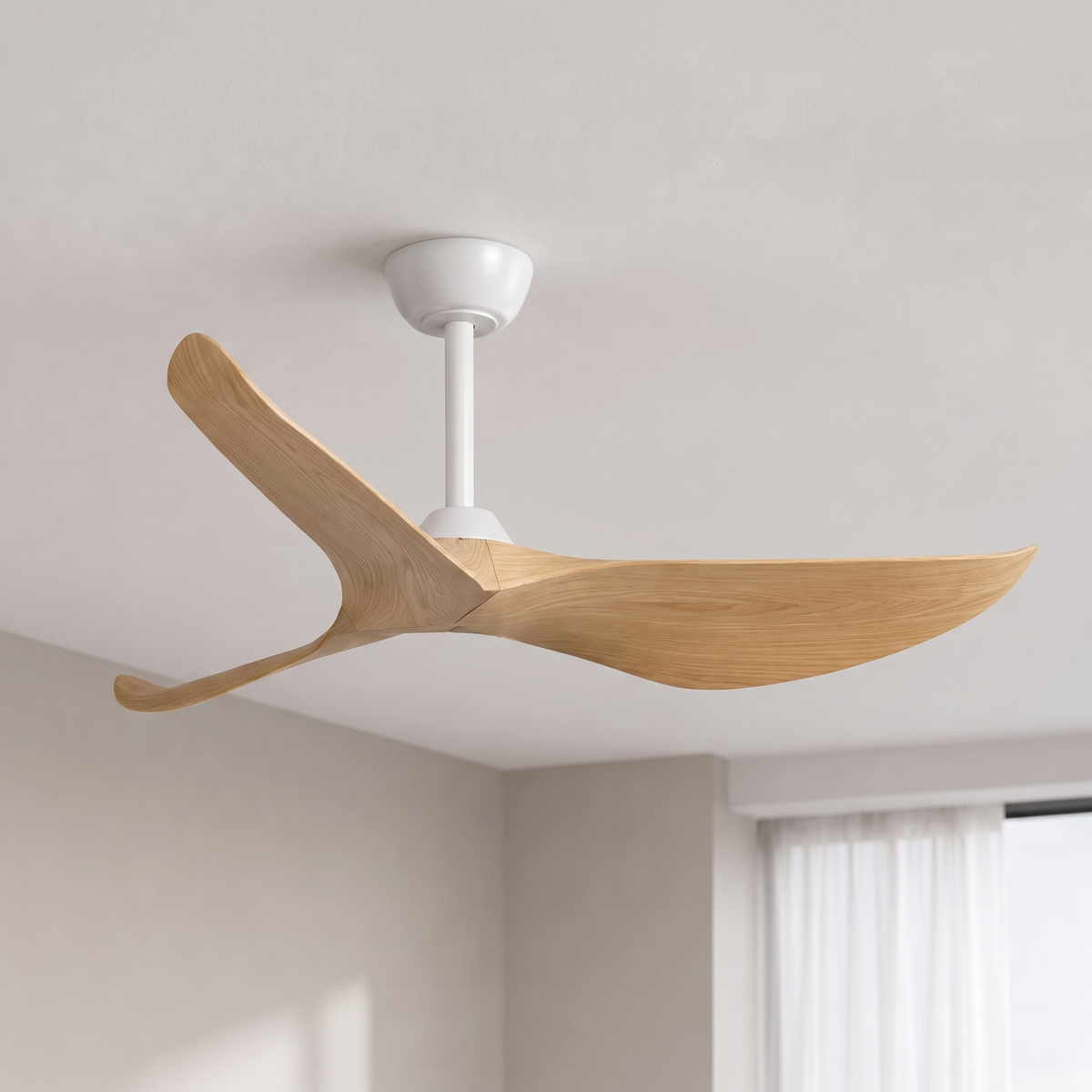 California |132 cm avec Pales Finition Bois Moteur DC Basse Consommation